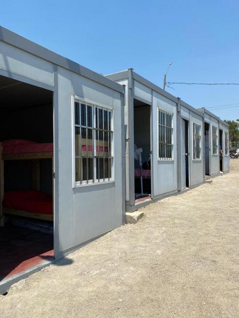 Módulos equipados para alojamiento Módulos con camas para 4 personas