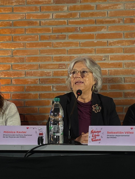 Mónica Xavier en uso de la palabra durante el lanzamiento de la 11.ª edición de NLV. Mónica Xavier en uso de la palabra durante el lanzamiento de la 11.ª edición de NLV.