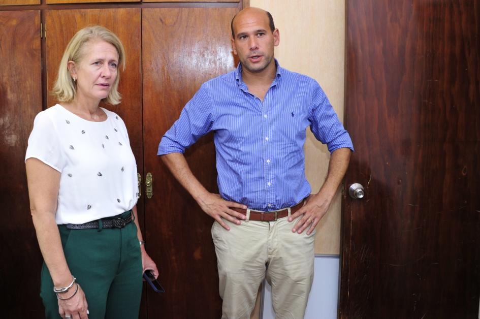 Martín Lema y Fernanda Auersperg visitando el centro Martín Lema y Fernanda Auersperg visitando el centro