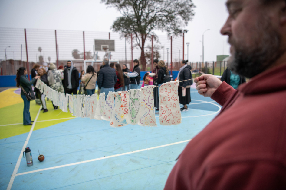 Actividad de Centro de Migrantes en Plaza en Ciudad Vieja. Actividad de Centro de Migrantes en Plaza en Ciudad Vieja.
