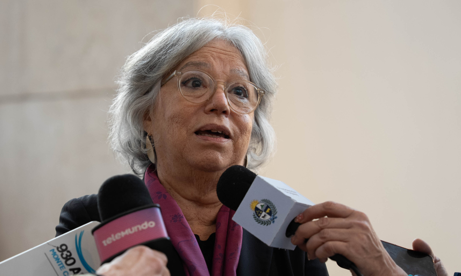 Mónica Xavier en rueda de prensa al finalizar el seminario regional. Foto: Comunicación Mercosur.
