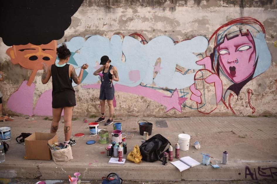 Arte y Juventud 2019. Paysandú Jovenes pintando