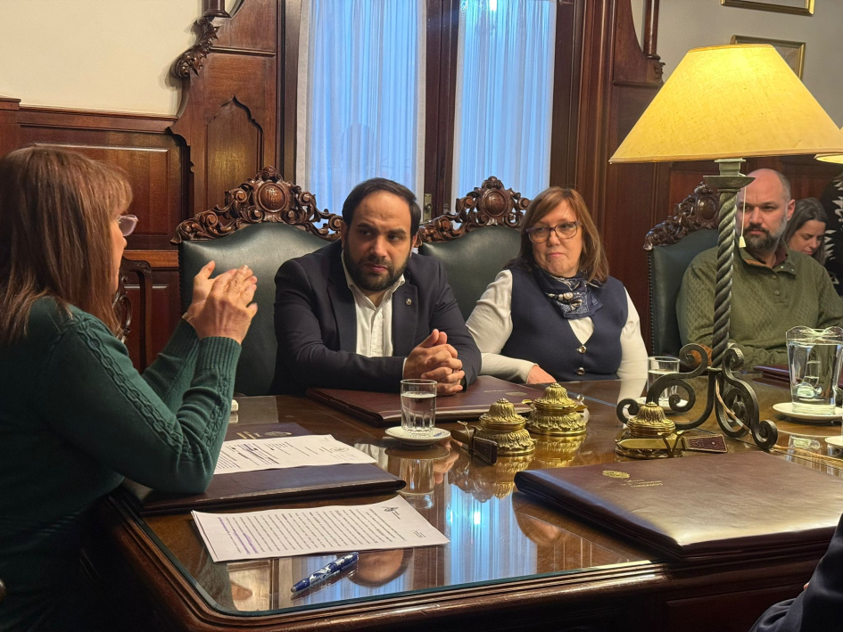 Firma de convenio entre Ministerio de Desarrollo Social y Tribunal Contencioso Administrativo. Firma de convenio entre Ministerio de Desarrollo Social y Tribunal Contencioso Administrativo.