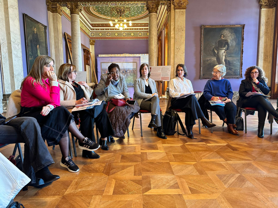 Reunión de grupo de trabajo por agenda de cuidados. Reunión de grupo de trabajo por agenda de cuidados.