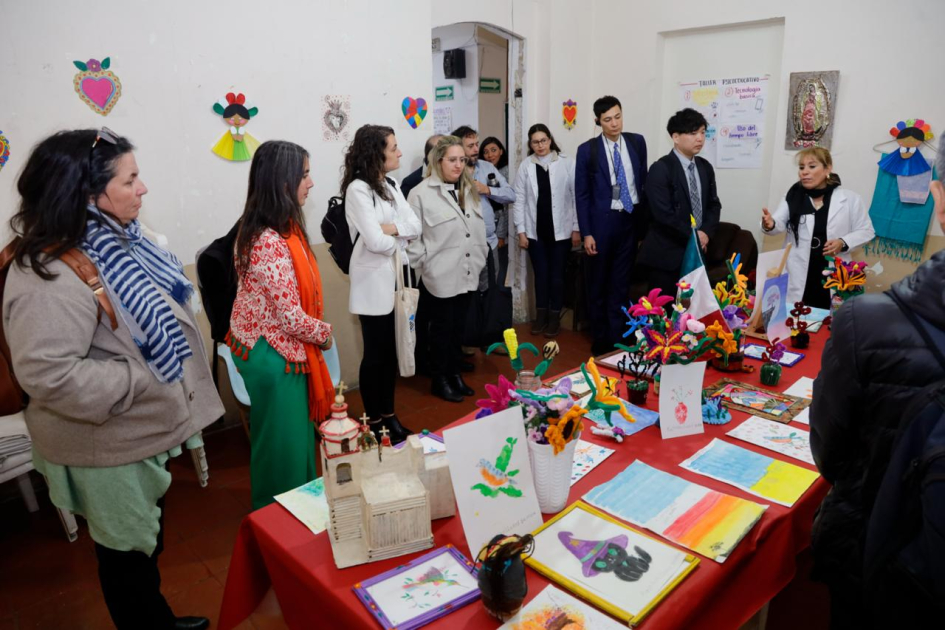 Visita de las delegaciones a los servicios 