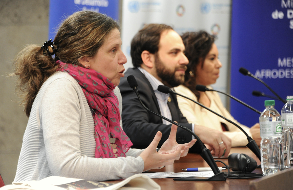 Actividad de cierre del mes de la afrodescendencia en el Parlamento. Panel de autoridades.