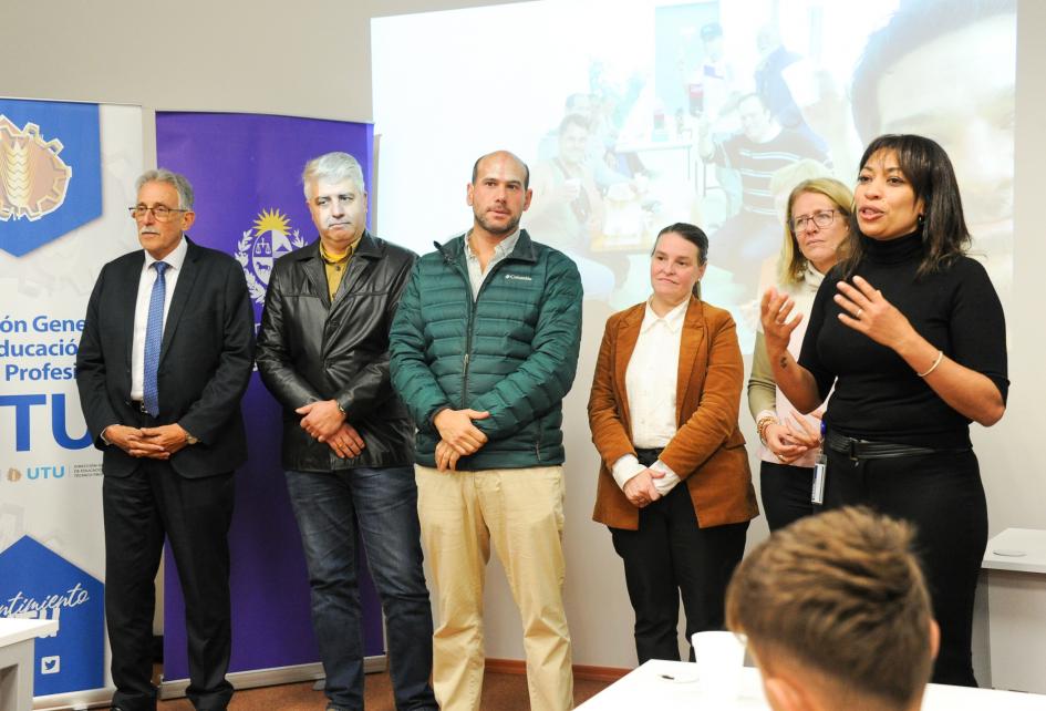 Fuente: Presidencia Autoridades presentes en el evento