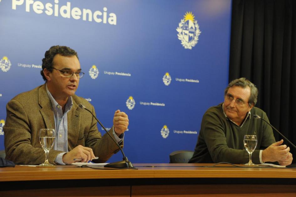 Mesa con autoridades Mesa con autoridades