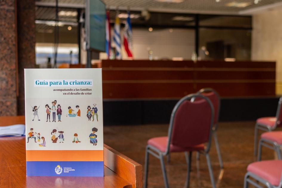 Presentación de la Guía de Crianza de UCC del Ministerio de Desarrollo Social