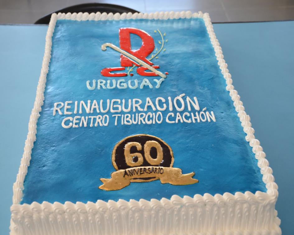 Torta de cumpleaños por los 60 años y la reapertura y reinauguración del Cachón