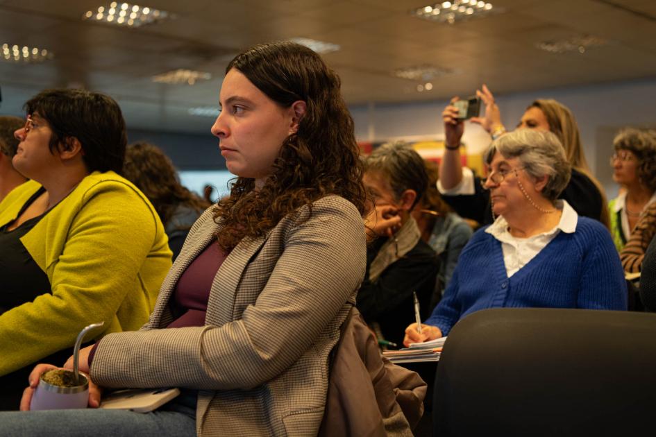 Público presente en la actividad Público presente en la actividad