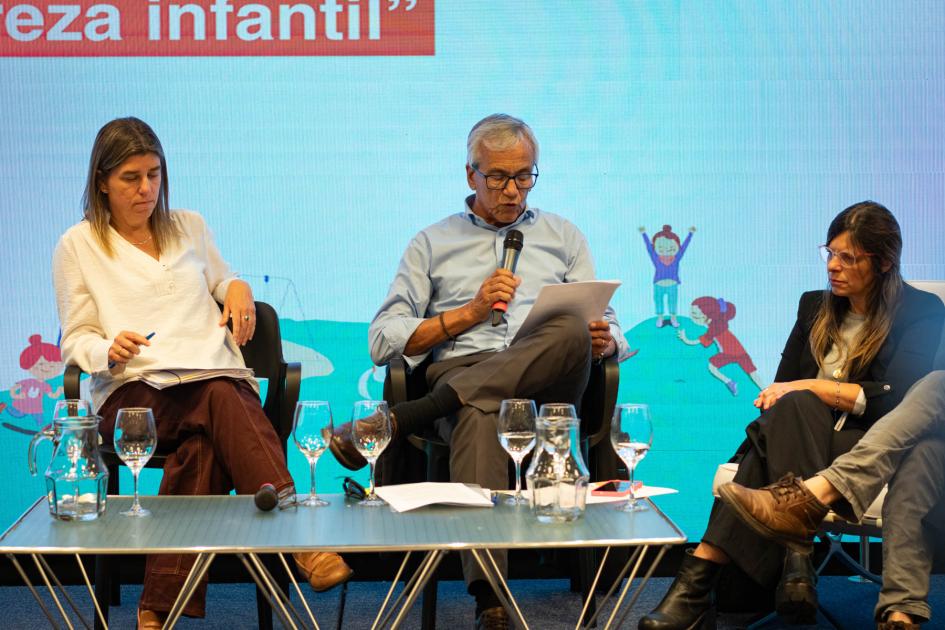 Mesa temática: Pobreza infantil Mesa temática: Pobreza infantil