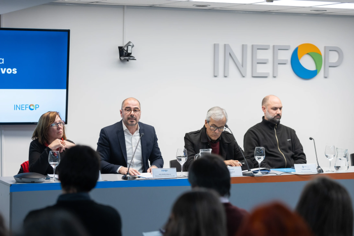 Autoridades de Inefop y del Ministerio de Desarrollo Social