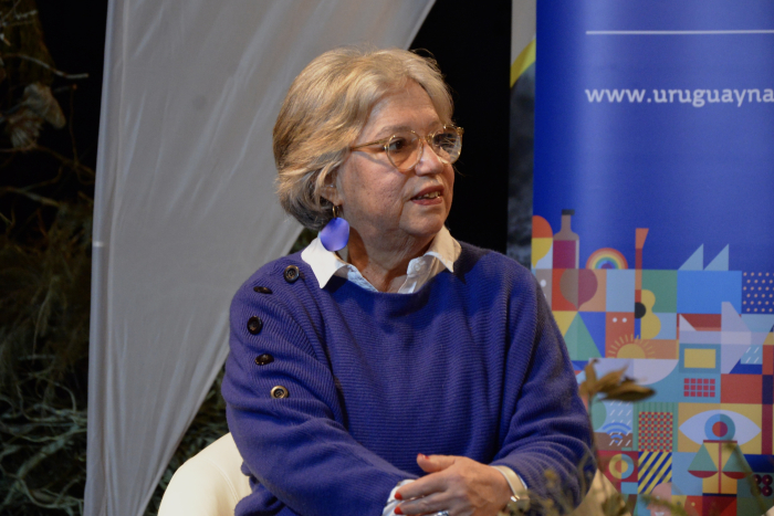 Mónica Xavier durante el acto de apertura de Diálogos y Saberes 2025