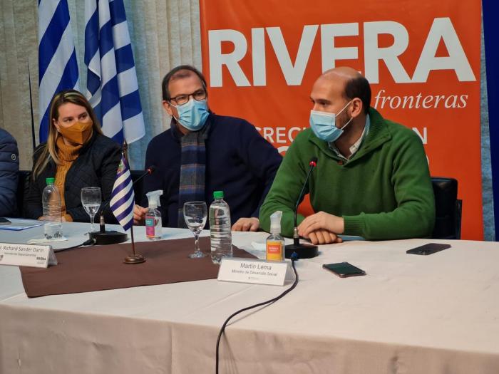 Ministro Lema, subsecreatria Andrea Brugman e Intendente de Rivera, Richard Sander