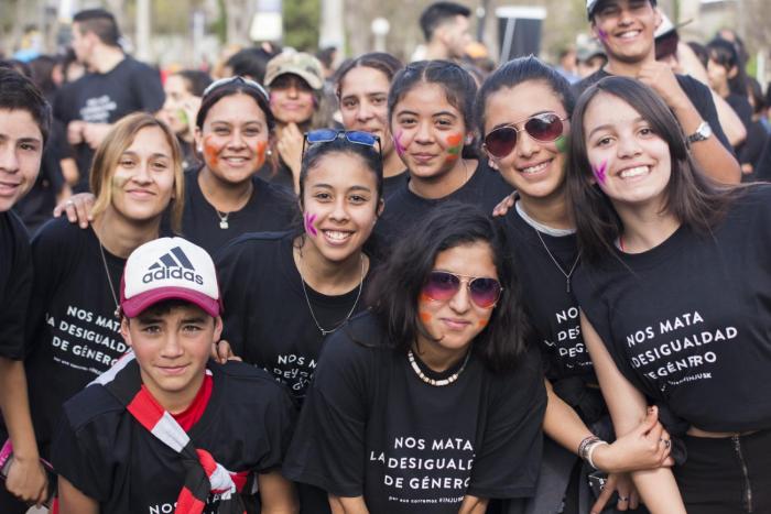 Jóvenes participantes de la 5K del INJU 