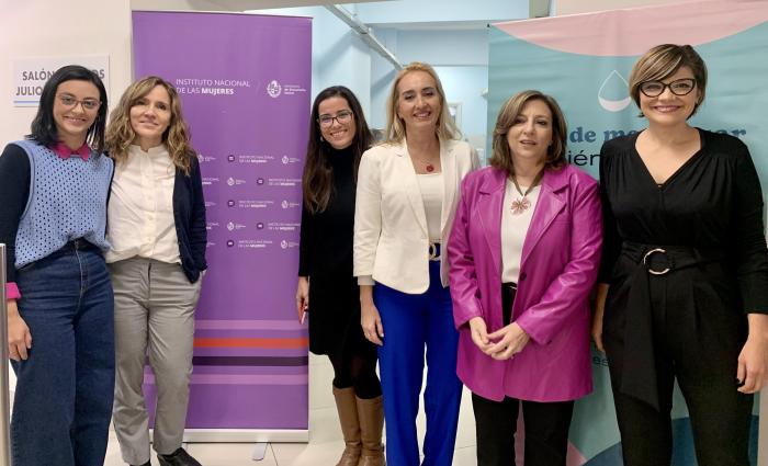 “Hablemos de climaterio y menopausia. Rompiendo mitos y tabúes”. “Hablemos de climaterio y menopausia. Rompiendo mitos y tabúes”.