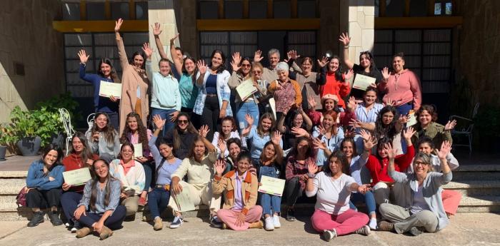 mujeres jóvenes participantes de curso lideres rurales