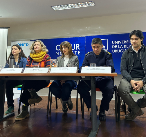 Mesa de autoridades durante el lanzamiento de NLV 2025