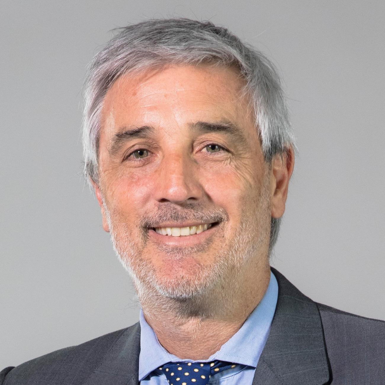 Alejandro Irastorza Ministerio De Economia Y Finanzas