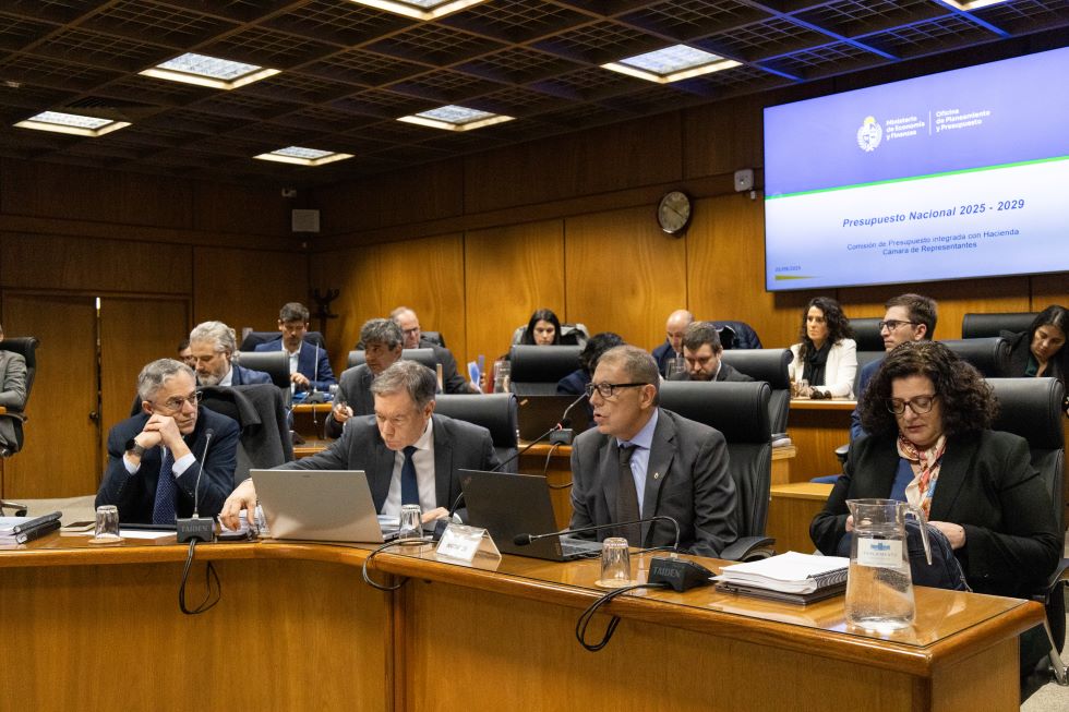 Presentación en Comisión de Presupuestos integrada con Hacienda de Diputados