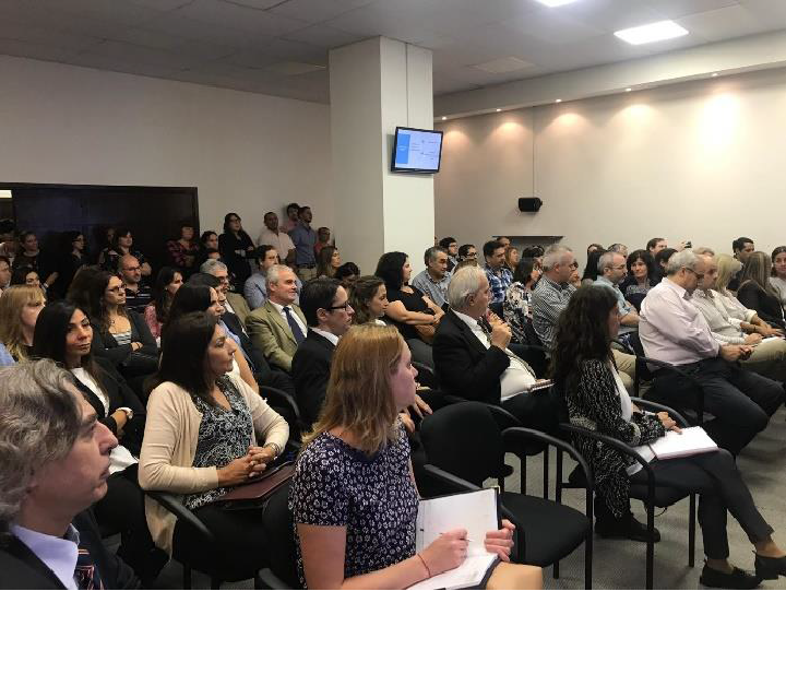 El público presente durante la exposición