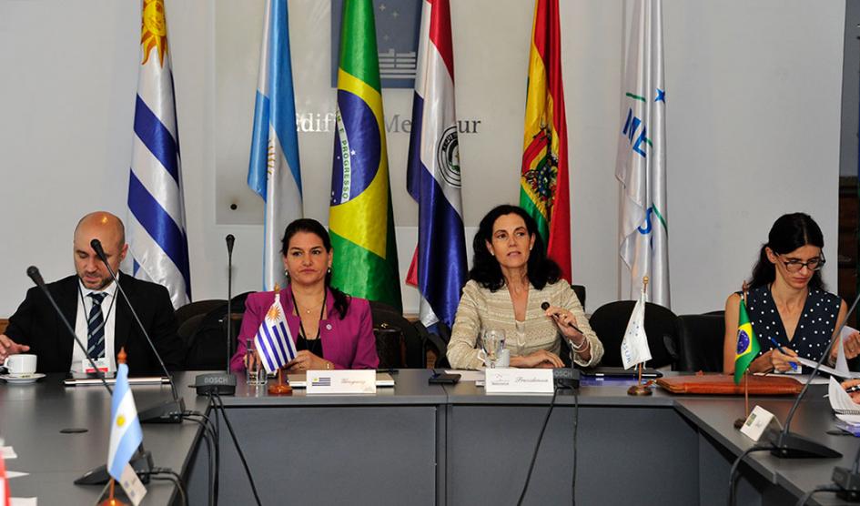 Juan Labraga, Marcela Bensión, Azucena Arbeleche y Carolina Steneri