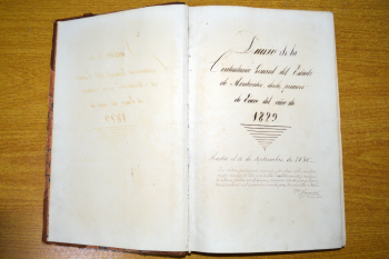 Foto 1 – Documento de 1829 con detalle de recursos asignados a distintas dependencias estatales
