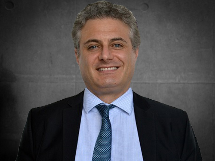 Director de la Unidad de Gestión de Deuda, Herman Kamil