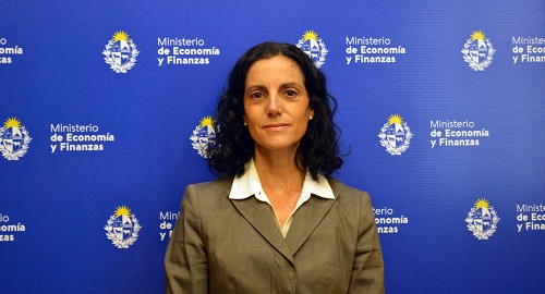 Ministra de Economía y Finanzas, Azucena Arbeleche