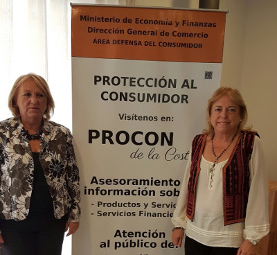 Escribana Ana Maria Sanchez directora del área defensa del consumidor y la Inspectora de Derecho de la Escuela Técnica de Pando la profesora Maria Rosa Aguirre
