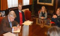 Firma de préstamo Uruguay - BID Ministro Danilo Astori, representante del BID Morgan Doyle, MVOTMA