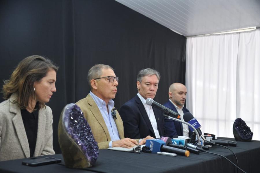 Gabriel Oddone, Martín Vallcorba, Isabella Antonaccio y Juan Labraga 