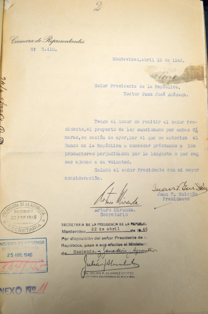 Foto 7– Documento de 1946 que autorizó préstamos a productores afectados por la plaga de la langosta Foto 7– Documento de 1946 que autorizó préstamos a productores afectados por la plaga de la langosta