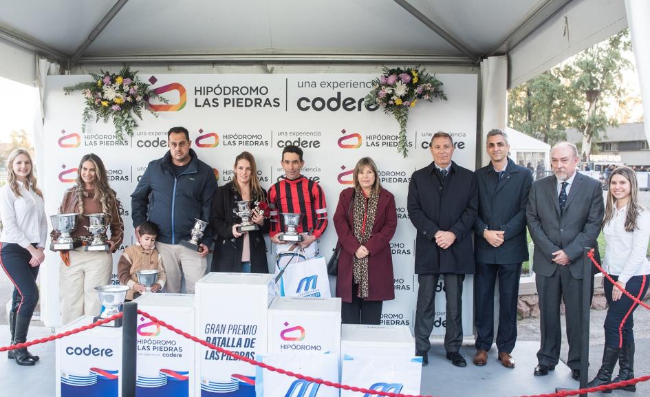 Entrega de premios del gran premio Batalla de las Piedras Entrega de premios del gran premio Batalla de las Piedras