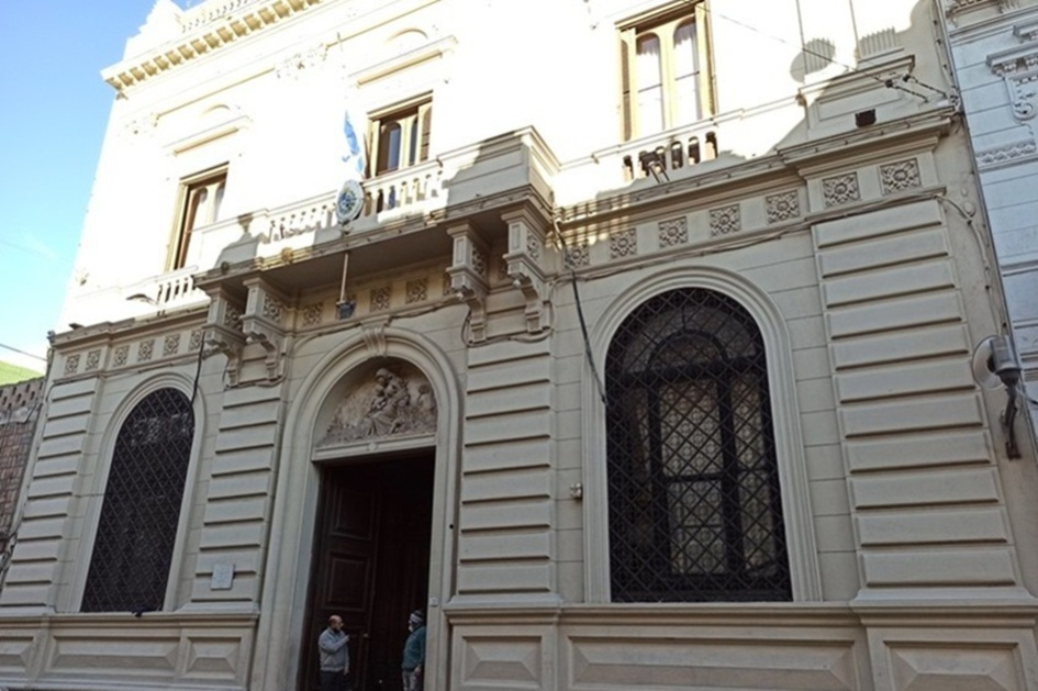 Fachada del edificio de la Dirección Nacional de Loterías y Quinielas Fachada del edificio de la Dirección Nacional de Loterías y Quinielas