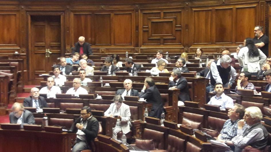 Comparecencia en el Parlamento por reestructura del BROU Danilo Astori y Jorge Polgar