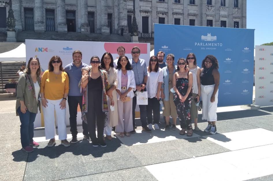 Ministra Azucena Arbeleche en primera edición de Espacio Emprendedor Ministra Azucena Arbeleche en primera edición de Espacio Emprendedor