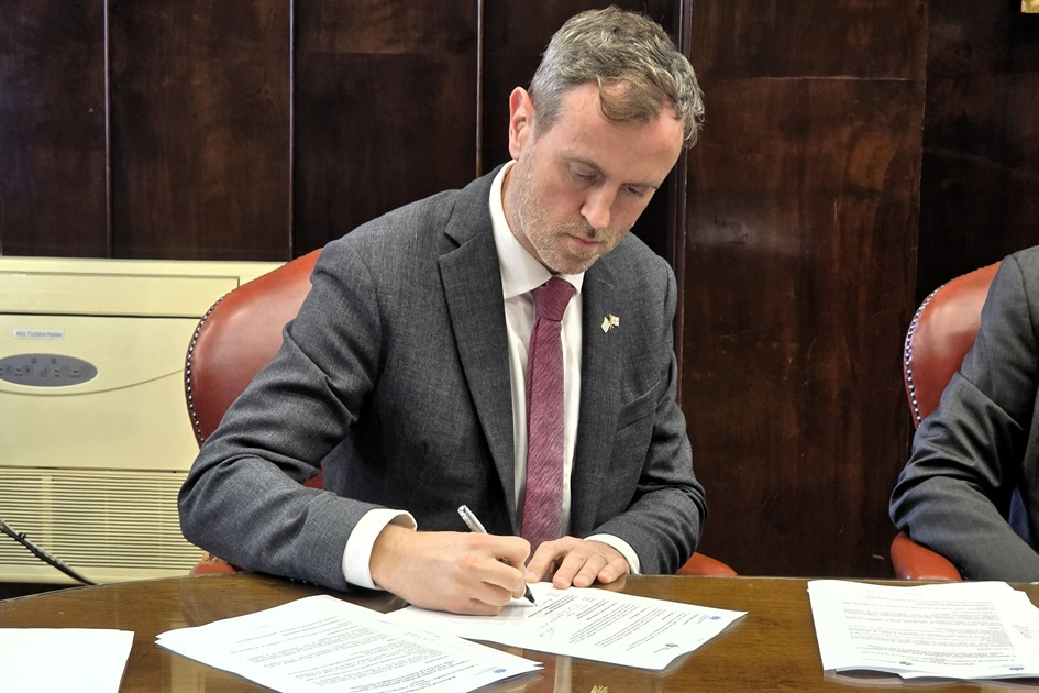 Embajador del Reino Unido en Uruguay, Mal Green 