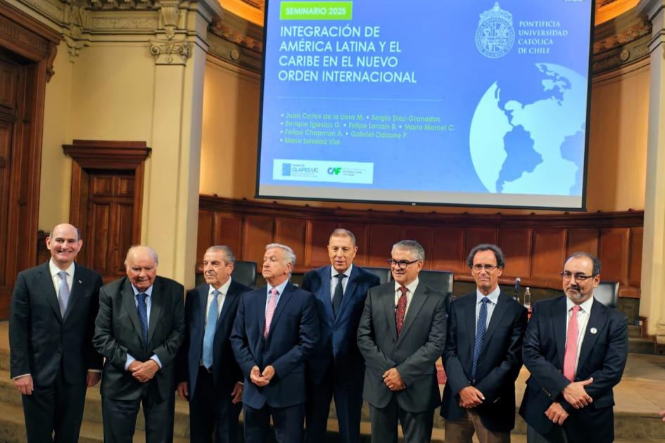 Seminario "Integración de América Latina y el Caribe en el nuevo orden internacional" Seminario "Integración de América Latina y el Caribe en el nuevo orden internacional"