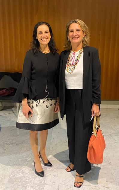 Azucena Arbeleche y Teresa Ribera Rodríguez Azucena Arbeleche y Teresa Ribera Rodríguez