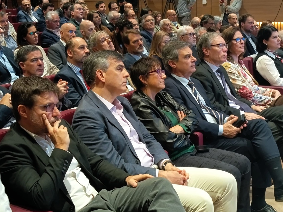 Braulio Zelko, Leonardo Loureiro, Jimena Pardo, Álvaro García y Martín Vallcorba Braulio Zelko, Leonardo Loureiro, Jimena Pardo, Álvaro García y Martín Vallcorba