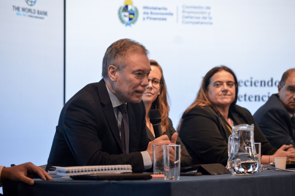 Subsecretario Martín Vallcorba