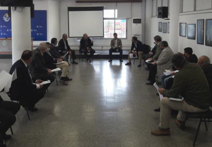 Firma de acuerdo para protocolo actividad hípica Reunión actores de la actividad hípica