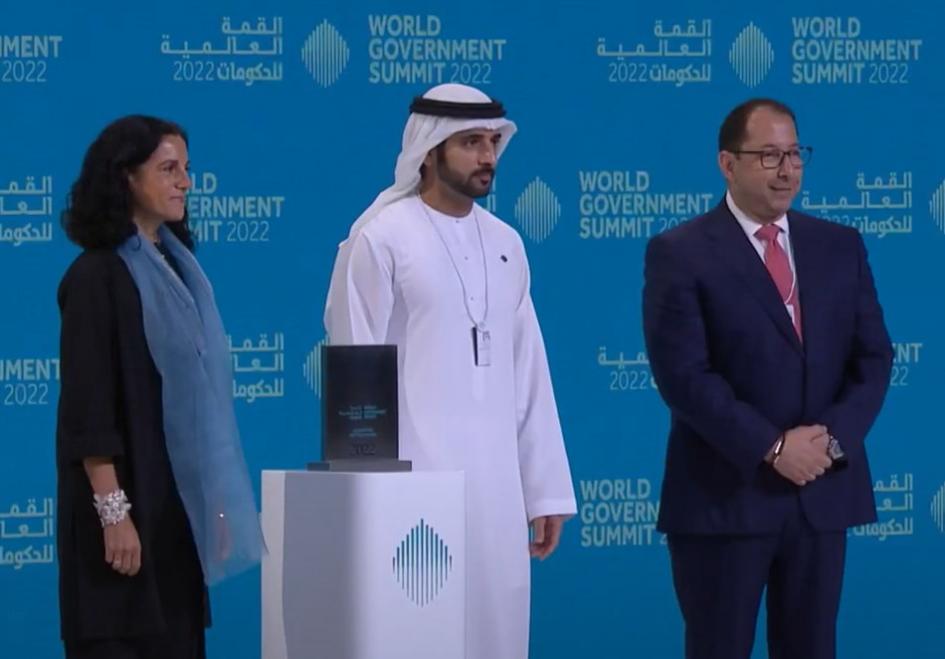 Ministra Azucena Arbeleche, príncipe de la corona de Dubái y de EUA Sheikh Hamdan bin Mohammed bin Rashid Al Maktoum Ministra Arbeleche recibe Premio al Mejor Ministro de Gobierno