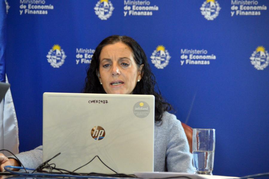 Ministra de Economía Azucena Arbeleche Conferencia AS/COA