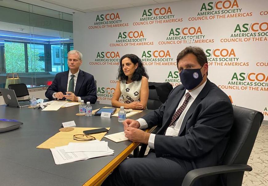 Vicepresidente AS/COA Eric Farnsworth, ministra Azucena Arbeleche, presidente BCU Diego Labat Presentación en AS/COA
