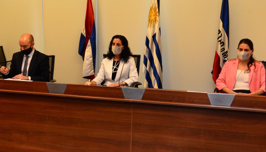 Juan Labraga, Azucena Arbelecha, Marcela Bensión Día del Exportador