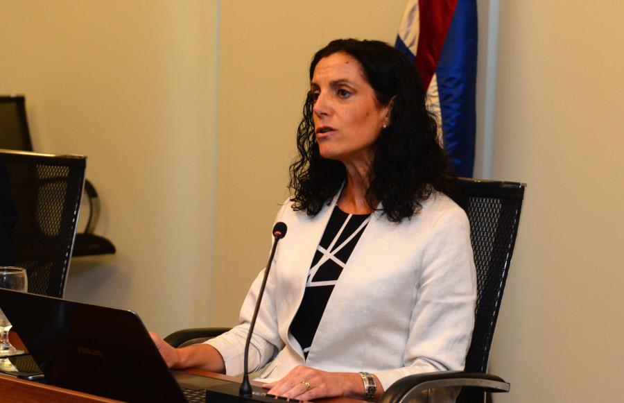 Ministra de Economía y Finanzas Azucena Arbeleche Día del Exportador 2020