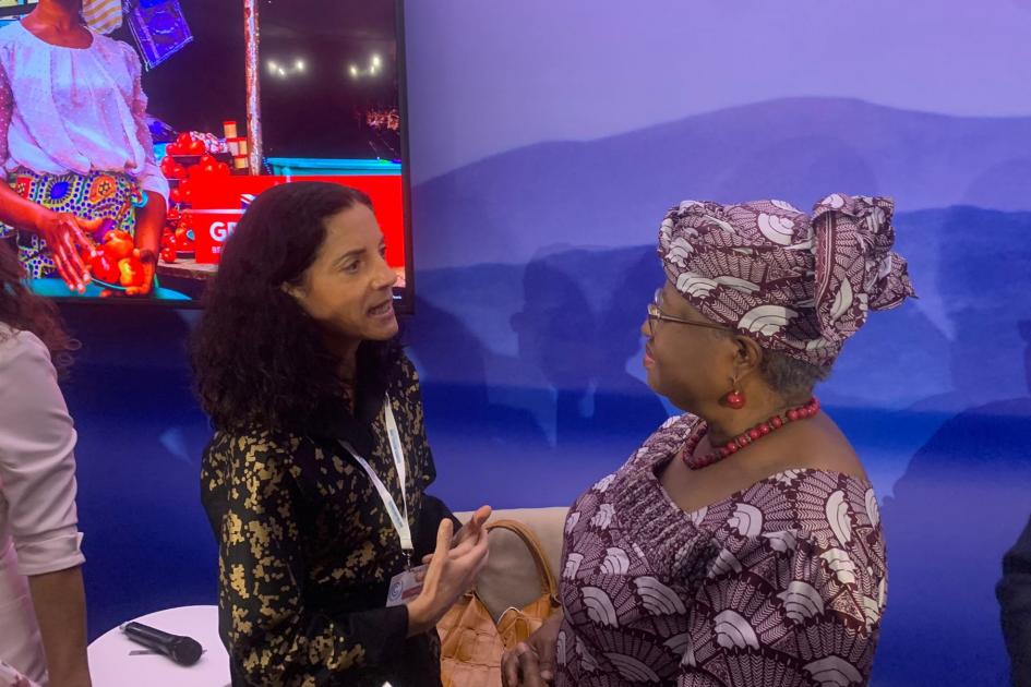 Ministra Arbeleche y directora de la OMC Ngozi Okonjo-Iweala COP26